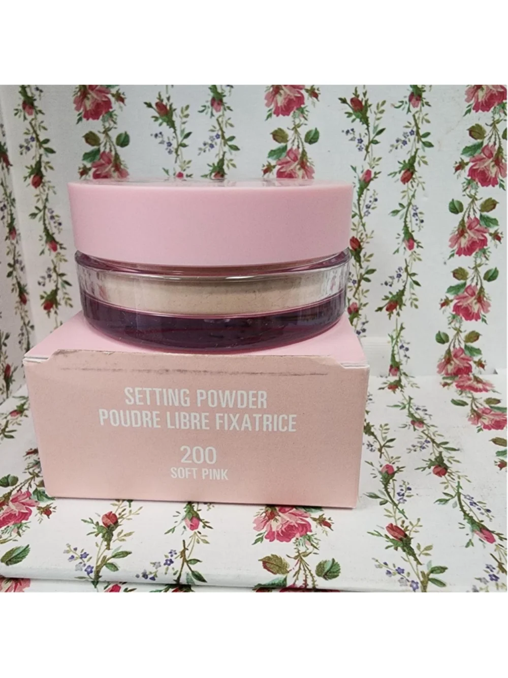 Kylie Jenner Setting Powder 200 Soft Pink #kylie #settingpowder